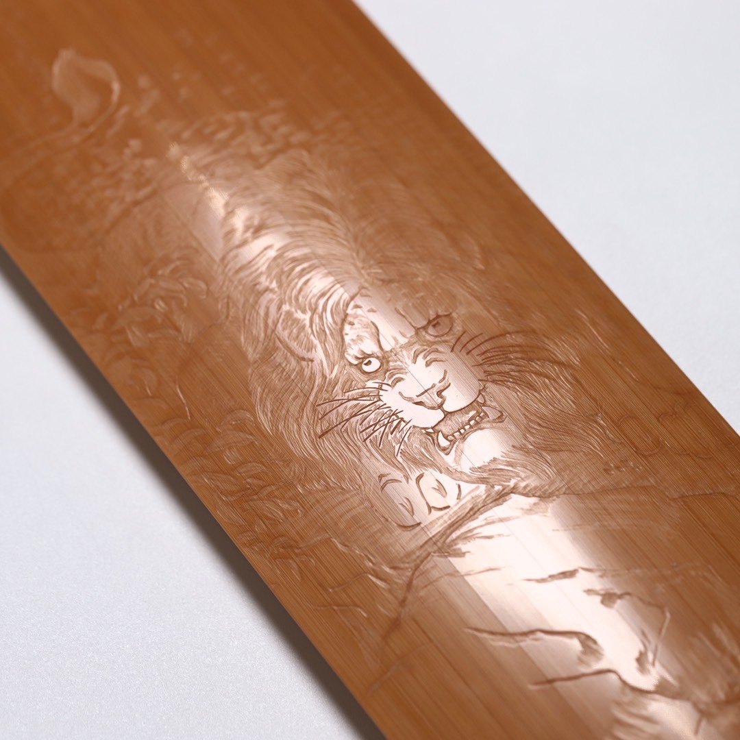 山宁竹舍 杨国强竹雕玉竹臂搁 雄风图