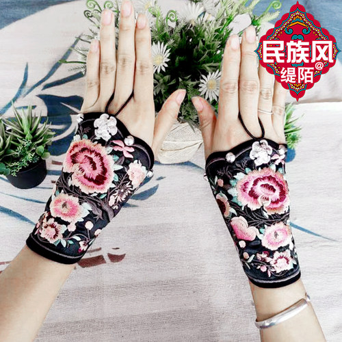 女半指刺绣花手套民族风