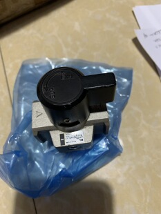 SMC原装VHS3000-03 IRV10/20-LC08/C06DG/C10BG/C08 现货清仓