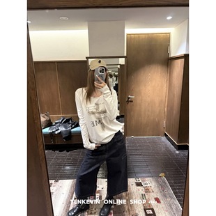 十一石 松弛入秋 复古印花磨毛T恤女小个子宽松显瘦长袖打底衫ll