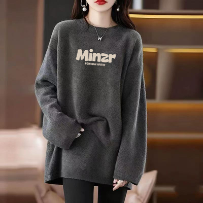 秋冬新款中长款圆领打底衫长袖女时尚宽松设计感胖mm德绒保暖外套