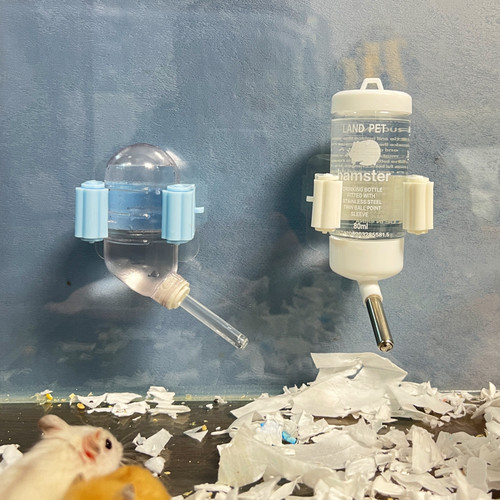 仓鼠金丝熊水壶固定夹玻璃缸整理箱蜜袋鼯饮水器固定卡扣喝水壶