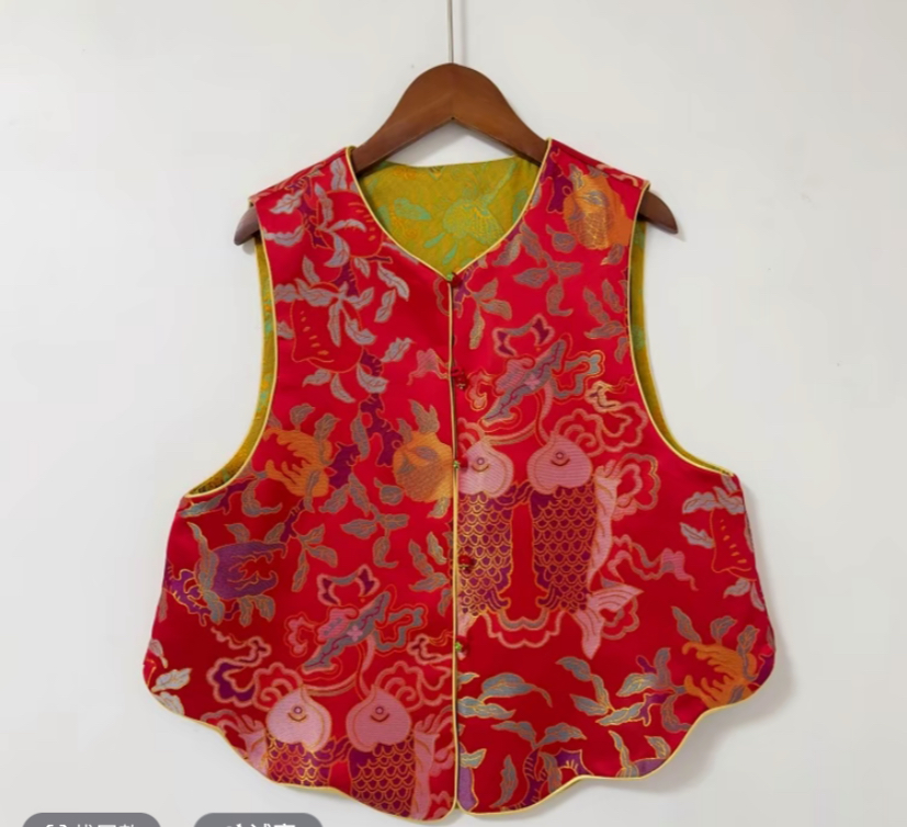 2026红色新中式国风圆领金圆盘扣坎肩织金双面提花休闲上衣马甲女,女装/女士精品,马夹,淘宝优惠券,粉丝福利购,淘宝优惠卷