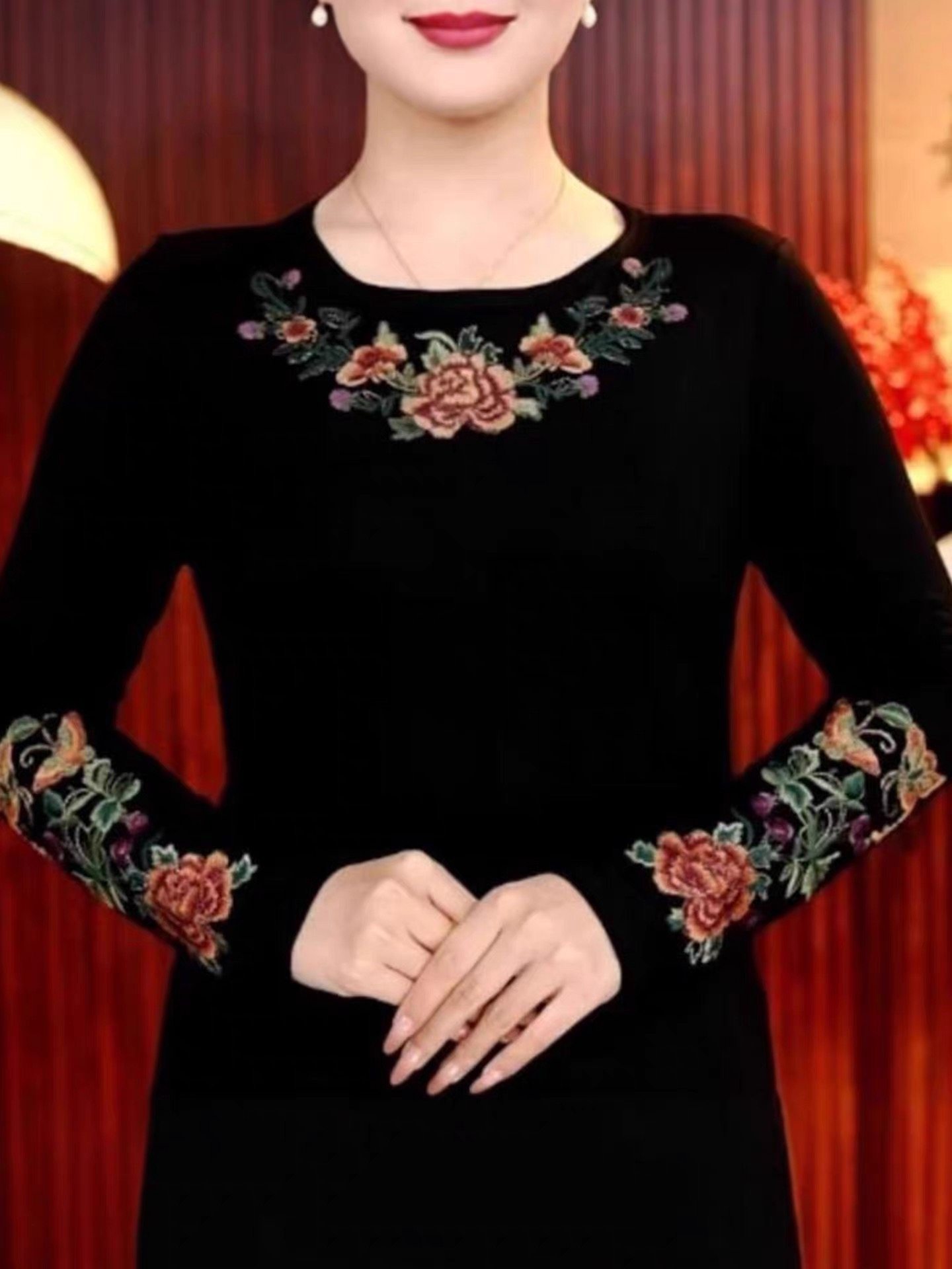 中年妈妈春装大码民族风长袖t恤衫女宽松显瘦百搭外穿春秋打底衫