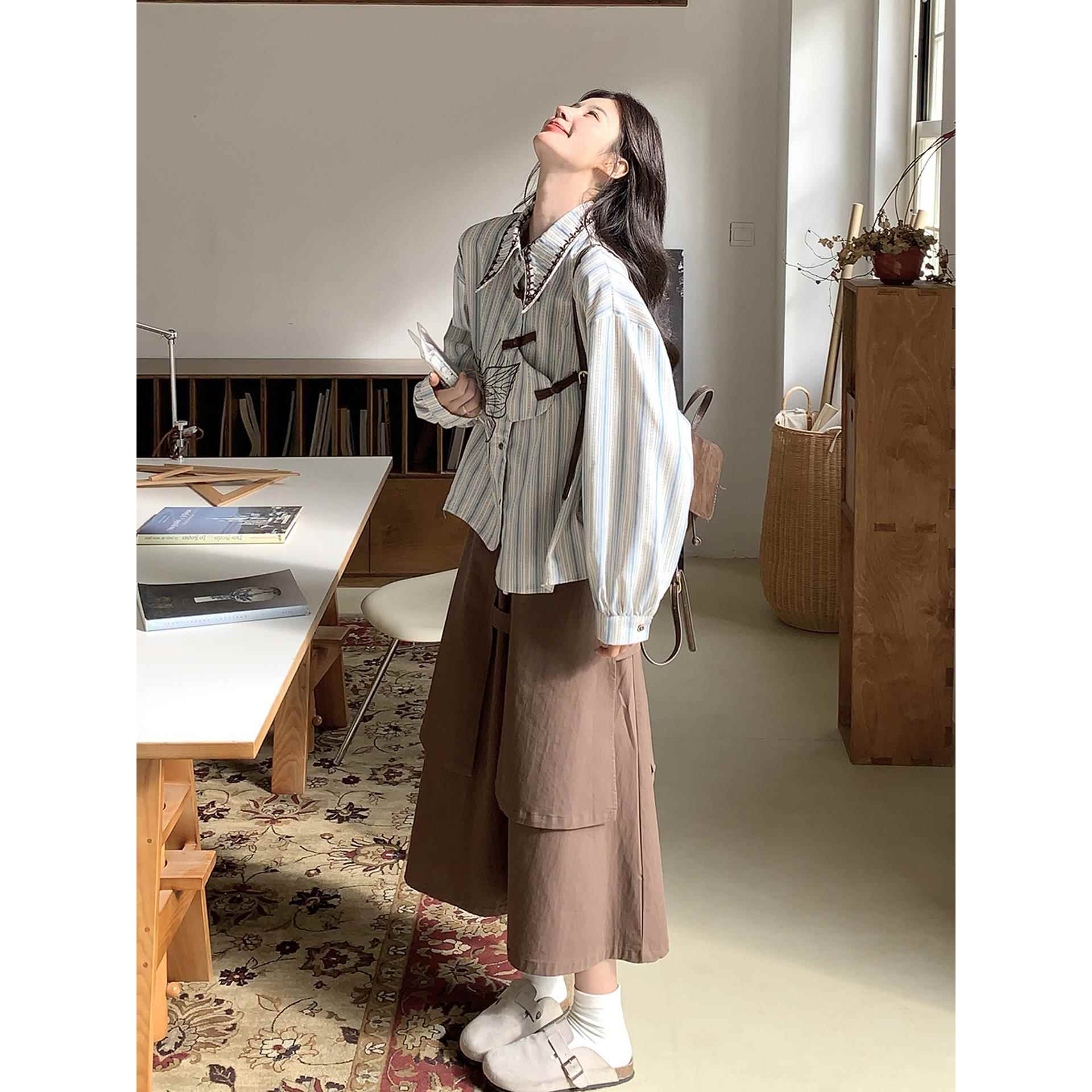 复古蝴蝶刺绣条纹衬衫套装女2025秋季新款设计感工装半身裙两件套