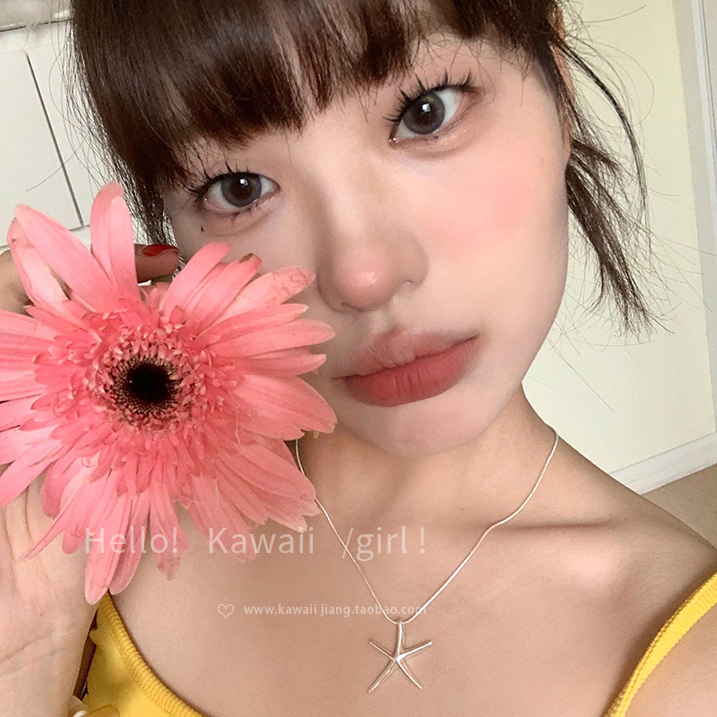 thumbnail for Korean minimalist silver starfish pendant necklace delicate three-dimensional star clavicle chain niche design metal necklace