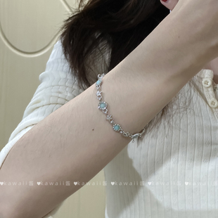 清冷感薄荷绿手链爆闪轻奢精致高颜值手串气质温柔百搭手饰 新中式