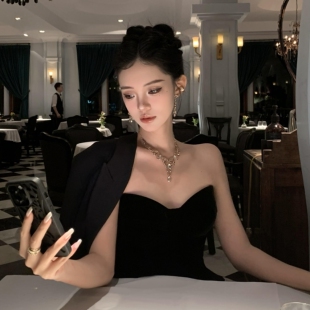香槟色水滴流苏闪钻项链女2025新款 礼服配饰高级感颈链锁骨链 爆款