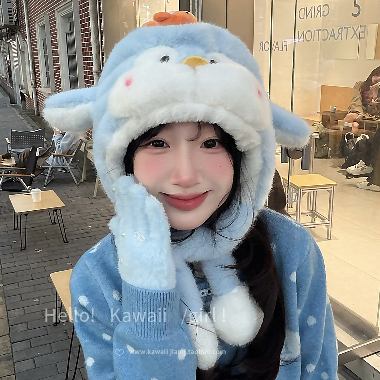 可爱卡通企鹅毛绒帽子围巾一体式