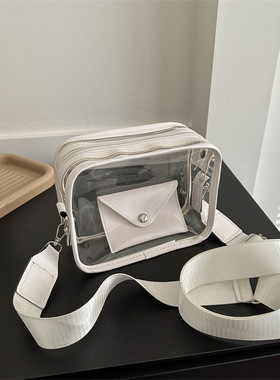 2025新款宽带包包女斜挎小包时尚休闲小清新单肩信封包透明果冻