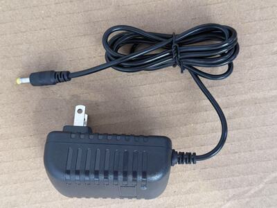 YAMAN HRF-1/10t/11t 脸部按摩仪器雅萌美容仪充电器电源适配器线