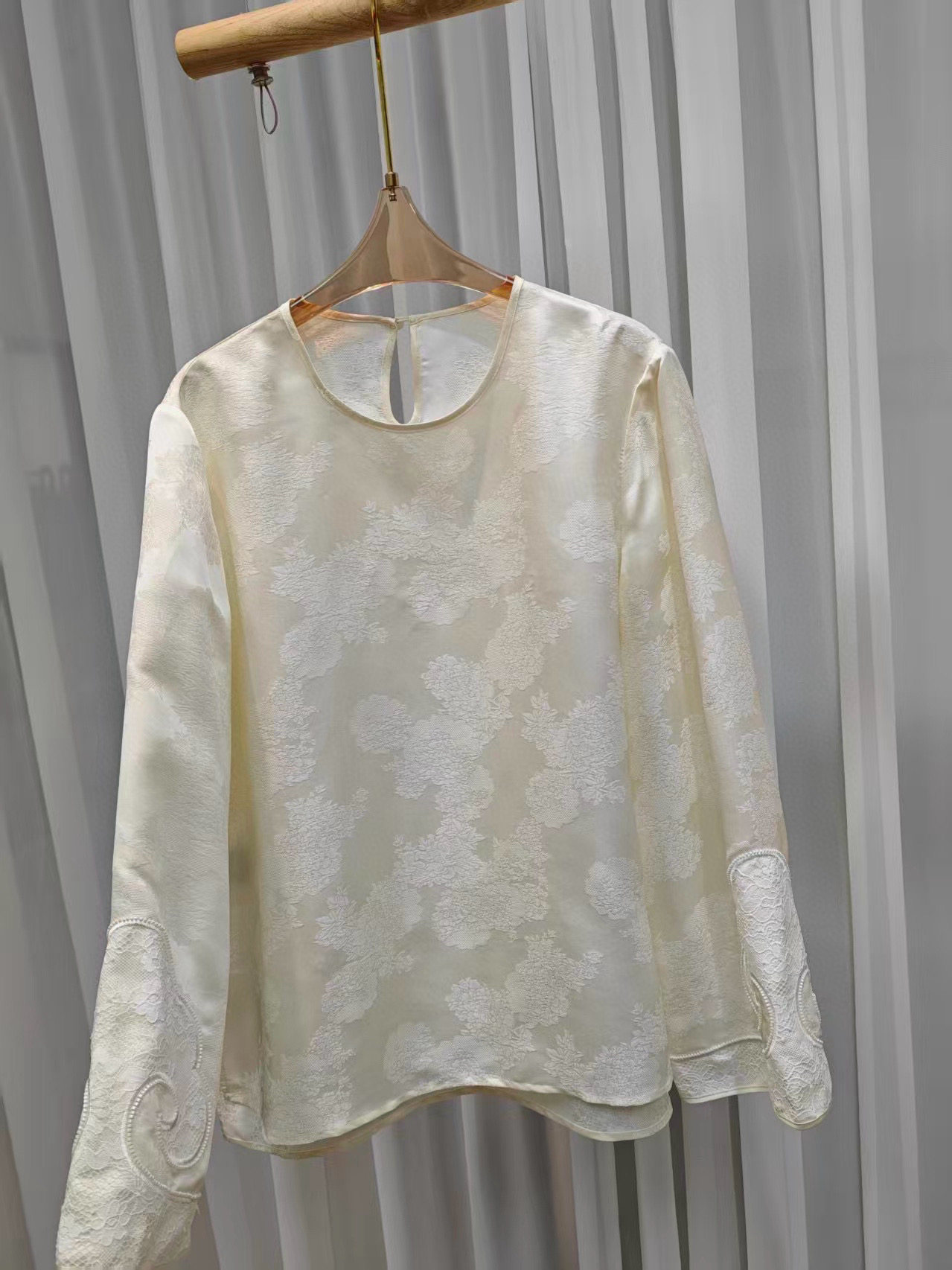 重工艺订珠绣花真丝上衣真丝提花新中式国风圆领盘扣气质衬女上衣