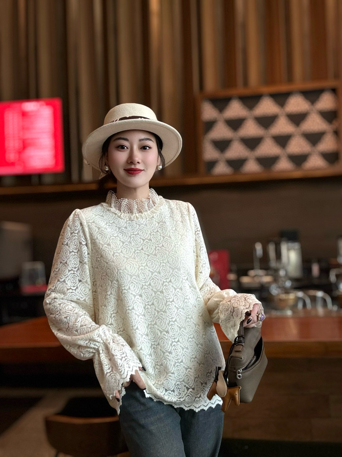 高品质水溶花蕾丝玫瑰花领子花边点缀上衣荷叶边修身内搭小衫上衣