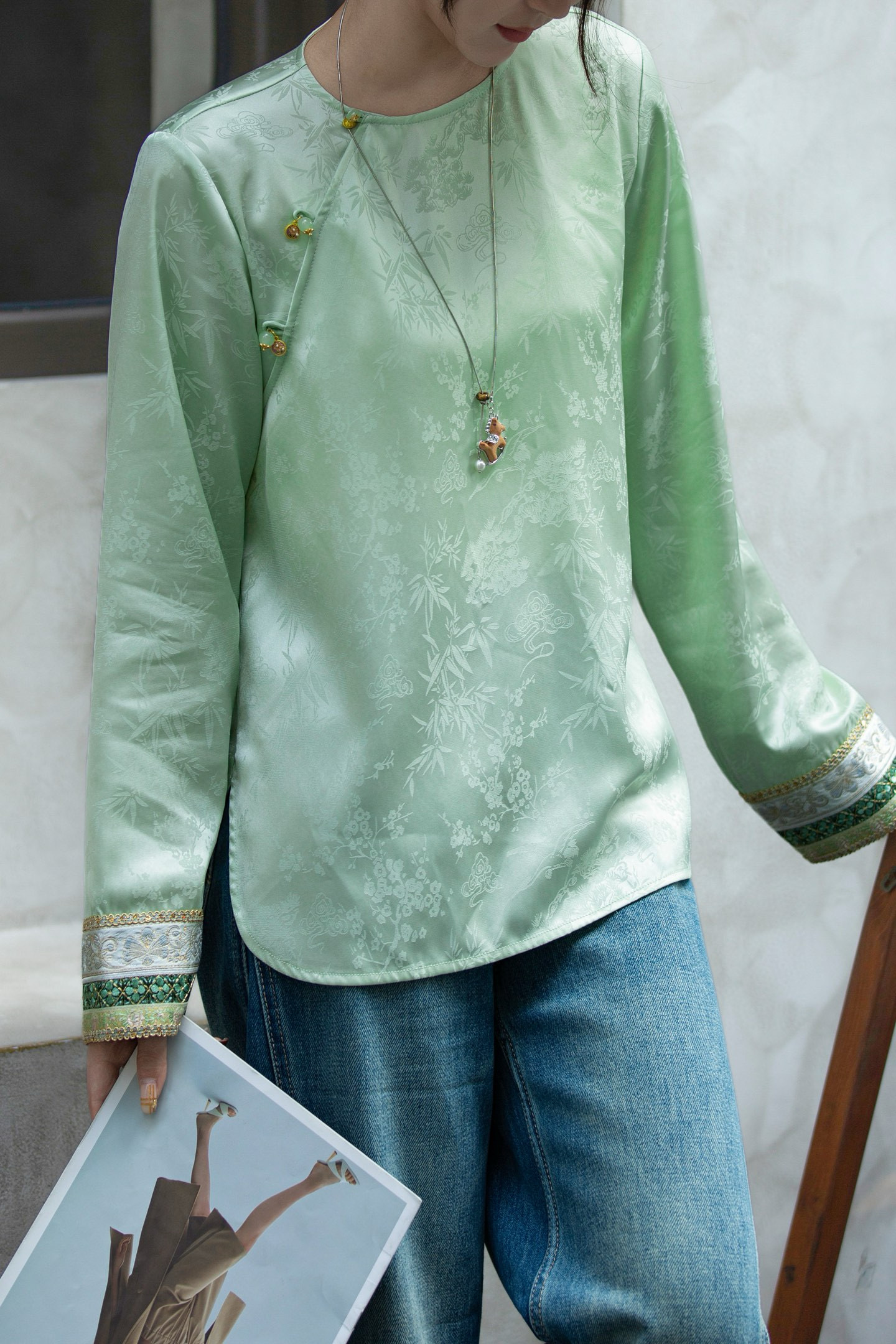 人丝提花中式上衣真丝新中式国风上衣提花衬衣女刺绣配马甲衬衫女