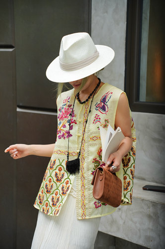 真丝欧根纱新中式国风复古提花无袖上衣2026夏新款时尚气质背心女