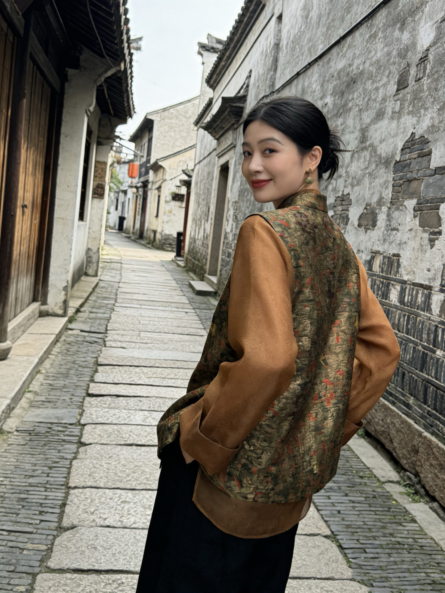 老钱风新中式马甲提花浮光锦马甲新中式国风重工刺绣亮片马甲,女装/女士精品,上衣,淘宝优惠券,粉丝福利购,淘宝优惠卷