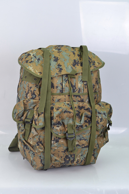 户外军迷彩背包旅行防水带支架轻便徒步背囊消防应急储备包救援包