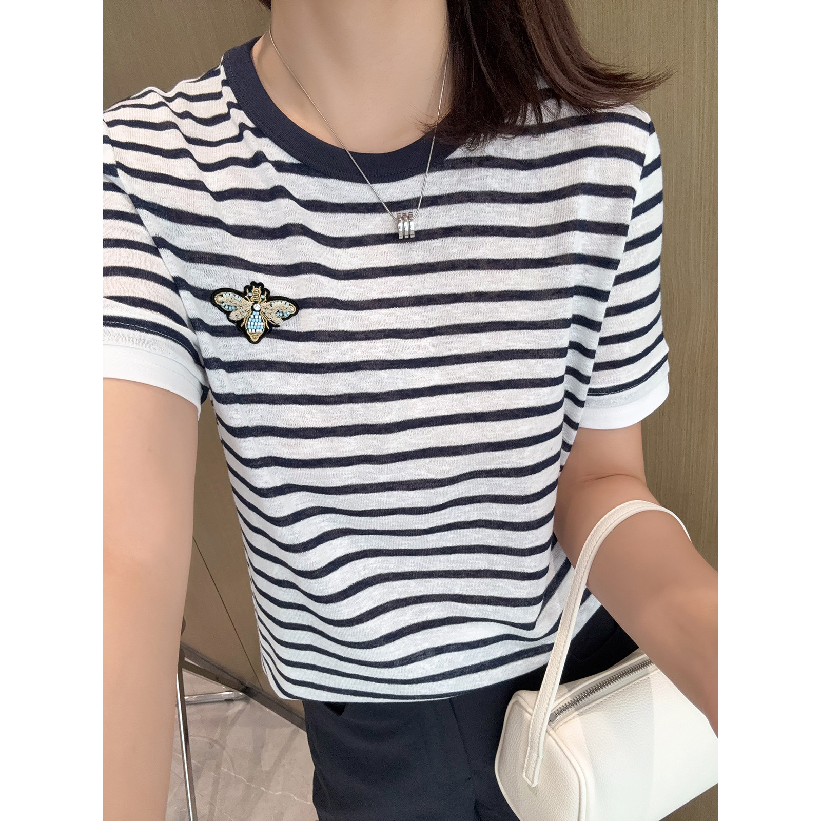会发光的常青款!蜜蜂/小马钉珠细闪银丝线蓝白条纹圆领短袖T恤