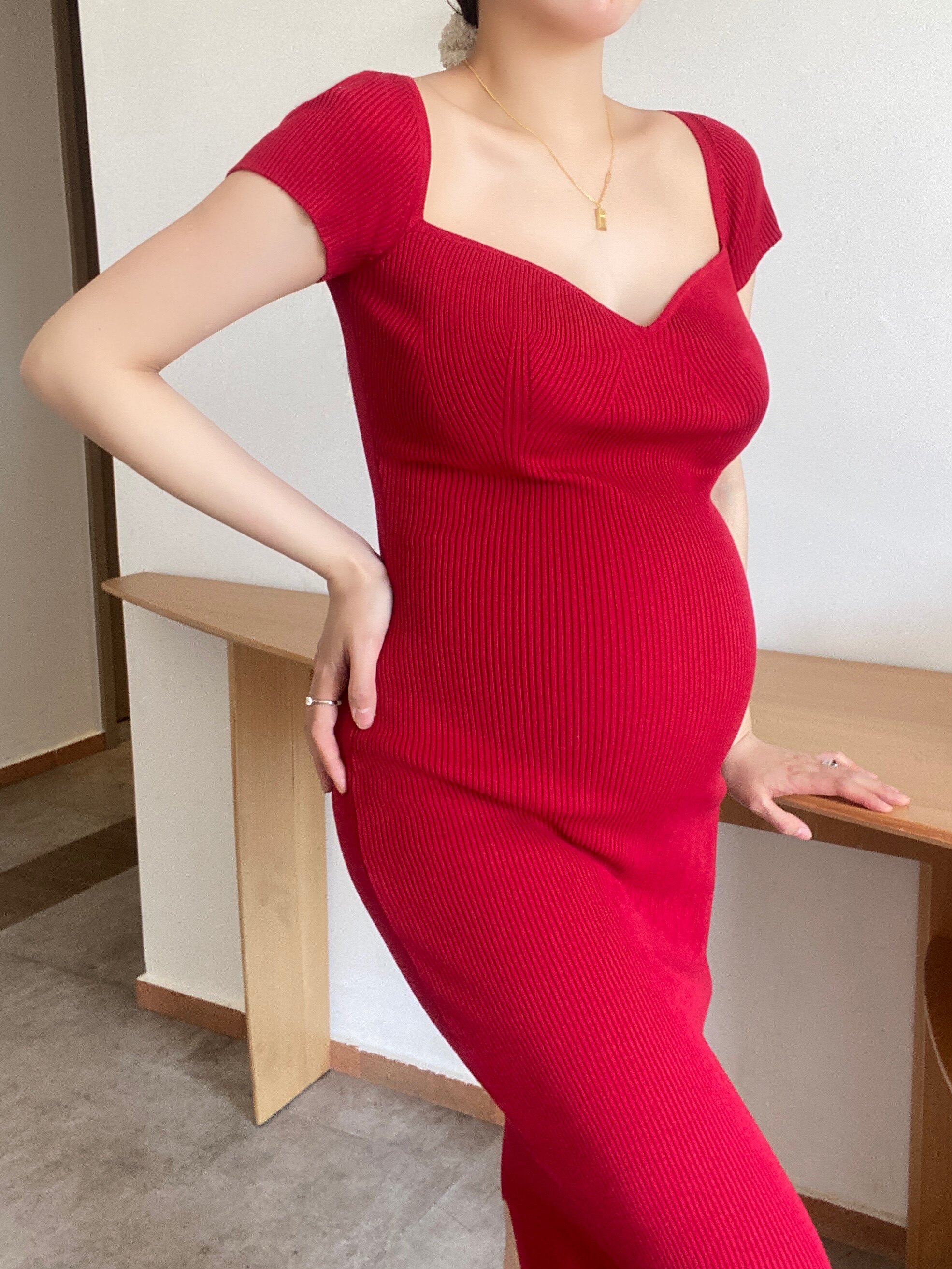 孕妇夏法式复古赫本风修身显瘦包臀针织裙敬酒服气质开叉短袖长裙