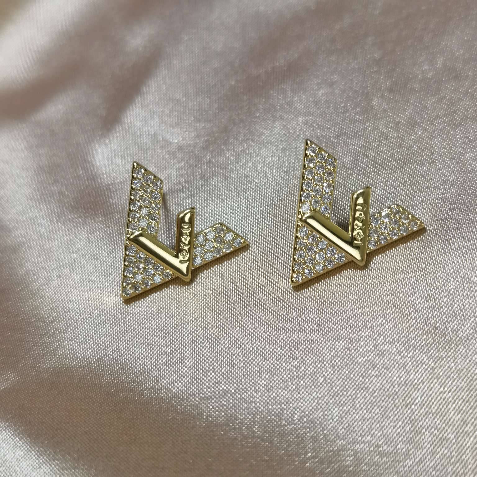 几何耳钉女s925纯银针耳饰法式高级感独特时尚V字耳环小众设计感