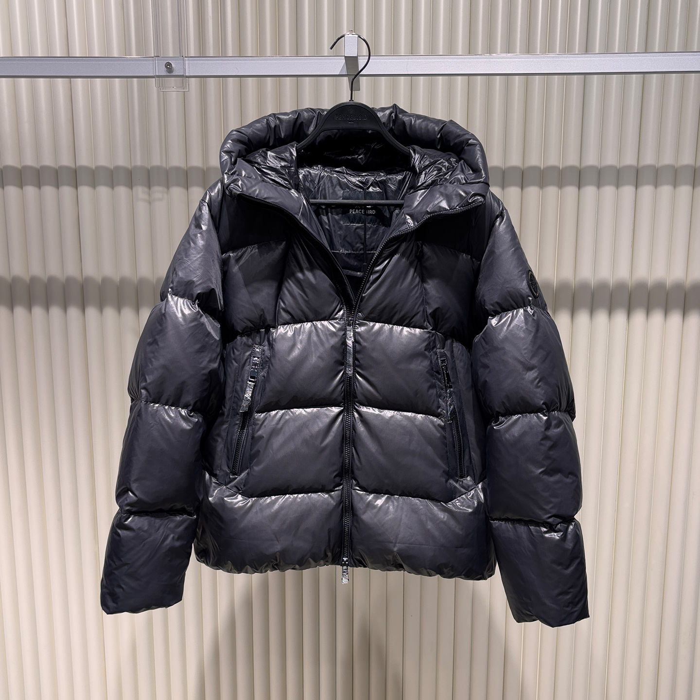 太平鸟时尚百搭短款羽绒服