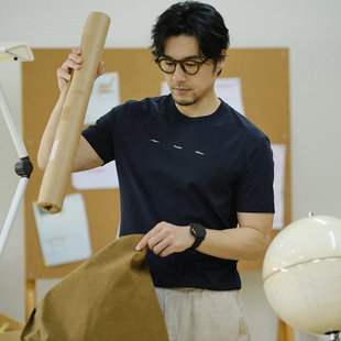 T恤凉感简约字母印花修身 夏白色藏青2色短袖 男士 收留原创2025新款