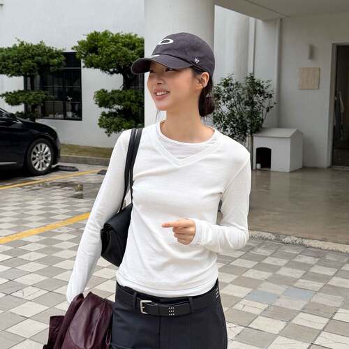 WAIT MORE 秋季韩系假两件拼接长袖T恤女休闲日常打底上衣6105