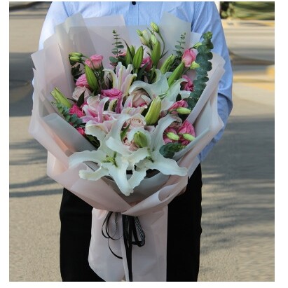 册亨县者楼纳福街坡妹镇冗渡镇丫他镇鲜花店母亲节速递玫瑰花束