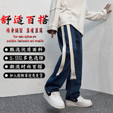 深蓝色