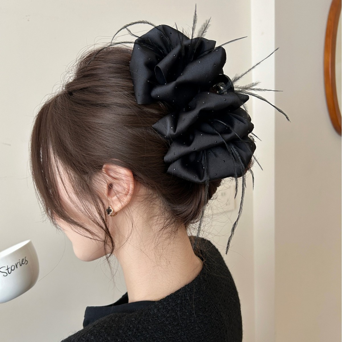 黑色满天星羽毛蝴蝶结抓夹后脑勺发夹新款大号泡泡鲨鱼夹盘发头饰