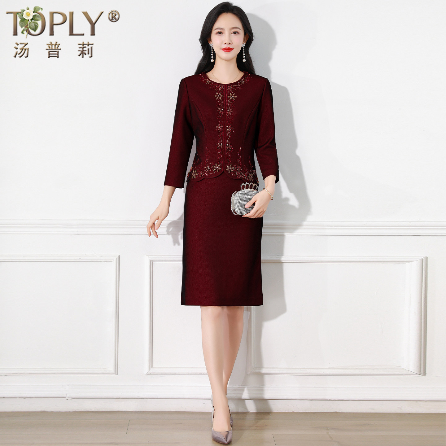 高端品牌喜婆婆婚宴礼服2025新款轻奢妈妈装结婚喜服年轻款两件套