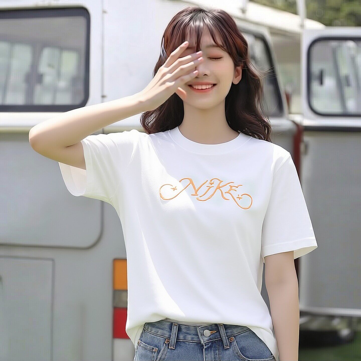 Nike耐克正品白色T恤女子