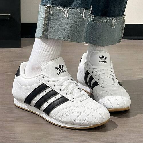 adidas阿迪达斯女鞋新款薄底拳击TAEKWONDO百搭运动休闲鞋JS1194
