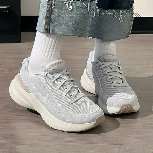 正品耐克鞋子NIKE UPLIFT SC跑步鞋透气网面运动鞋新款女子休闲鞋