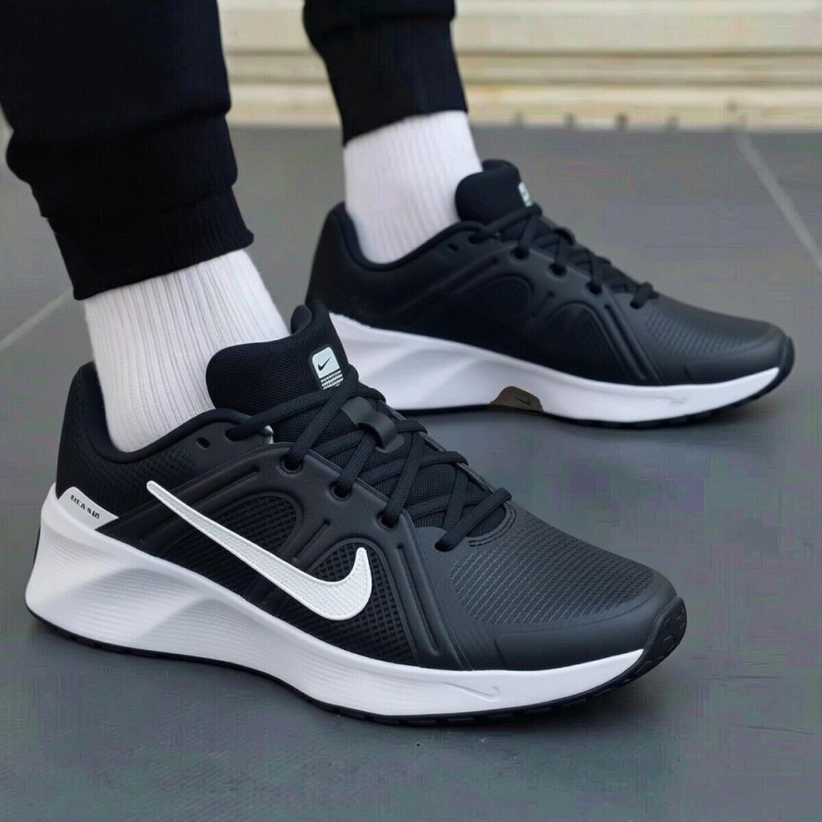 Nike耐克鞋子正品黑色运动鞋厚底休闲鞋新款男鞋健身跑步鞋旅行鞋