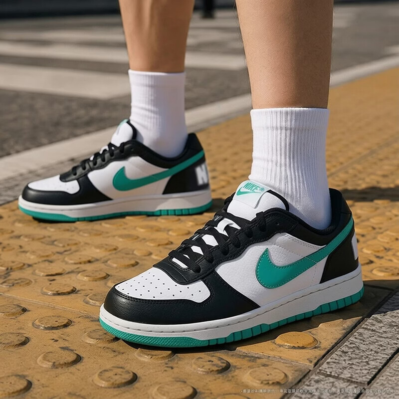 Nike耐克2026年新款低帮板鞋男女情侣款黑白熊猫配色休闲运动鞋