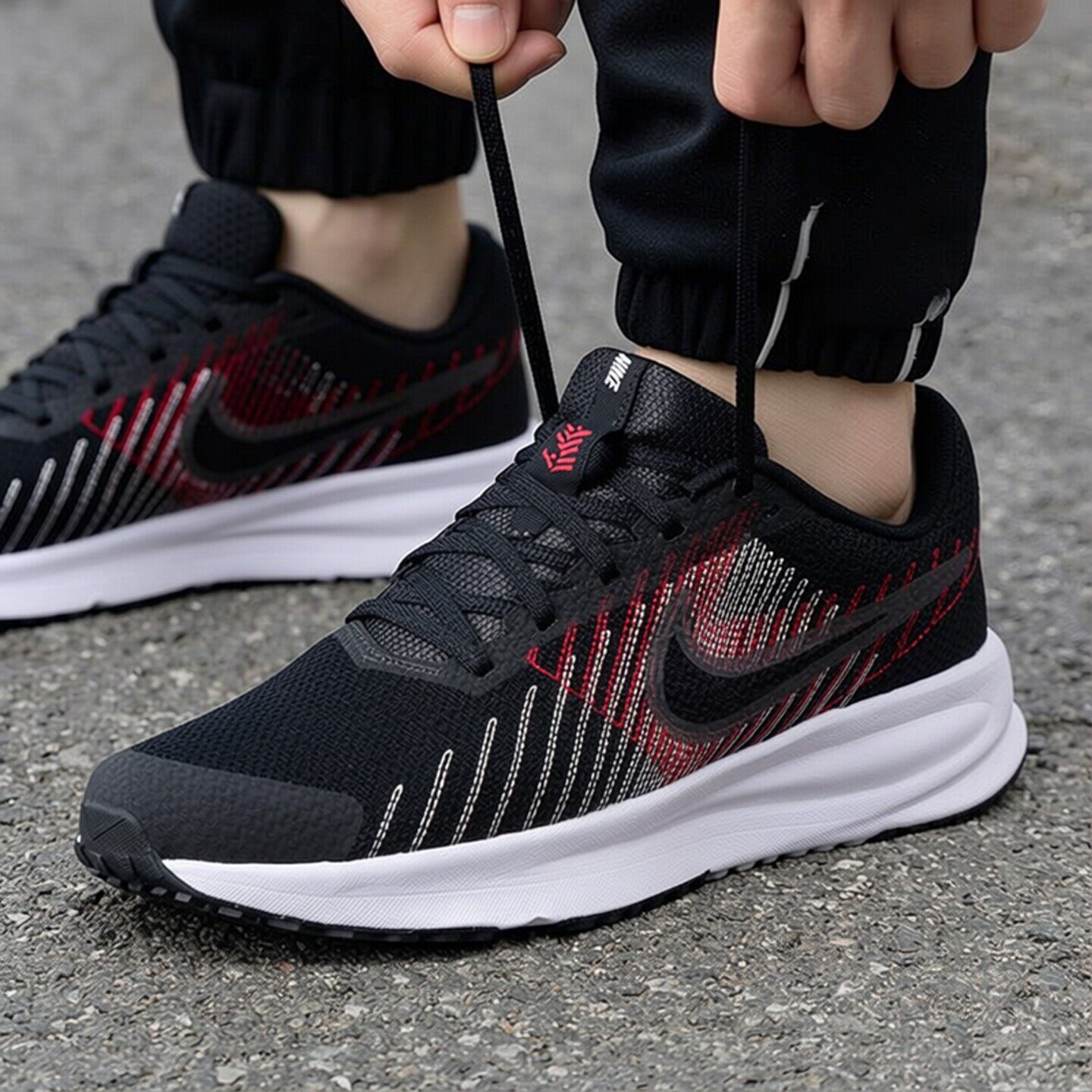 Nike耐克鞋子透气网鞋厚