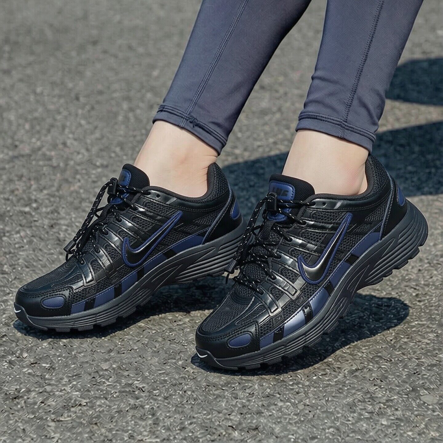 Nike耐克2026年新款运动鞋潮流时尚休闲鞋黑色复古女鞋透气跑步鞋