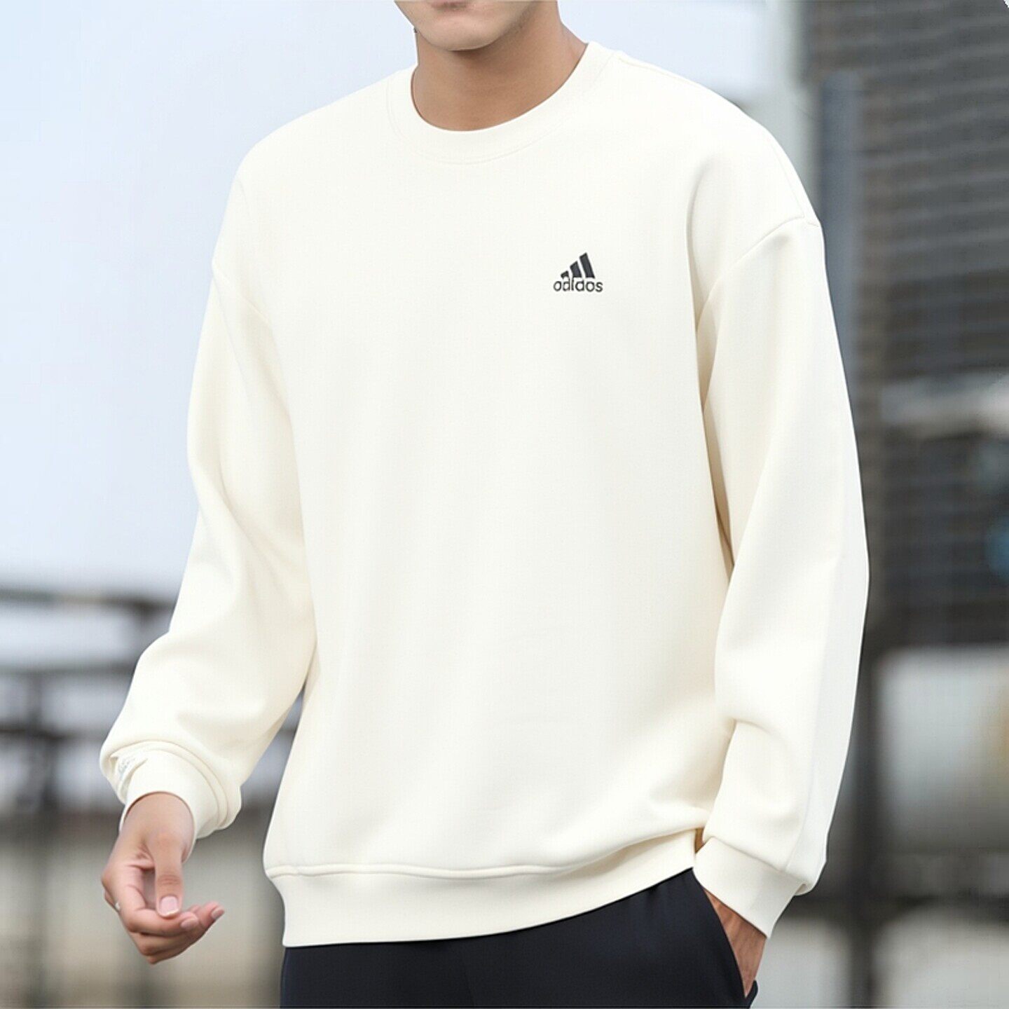 Adidas卫衣男装秋冬季新款宽松上衣长袖米白色简约外套套头衫