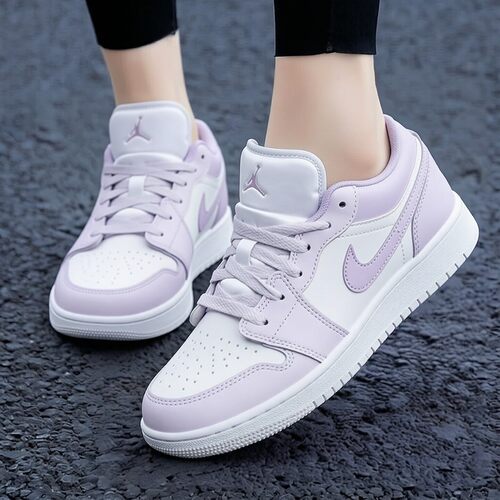 Nike耐克潮流紫色运动鞋AJ1篮球板鞋新款女子休闲鞋AIR缓震底鞋子