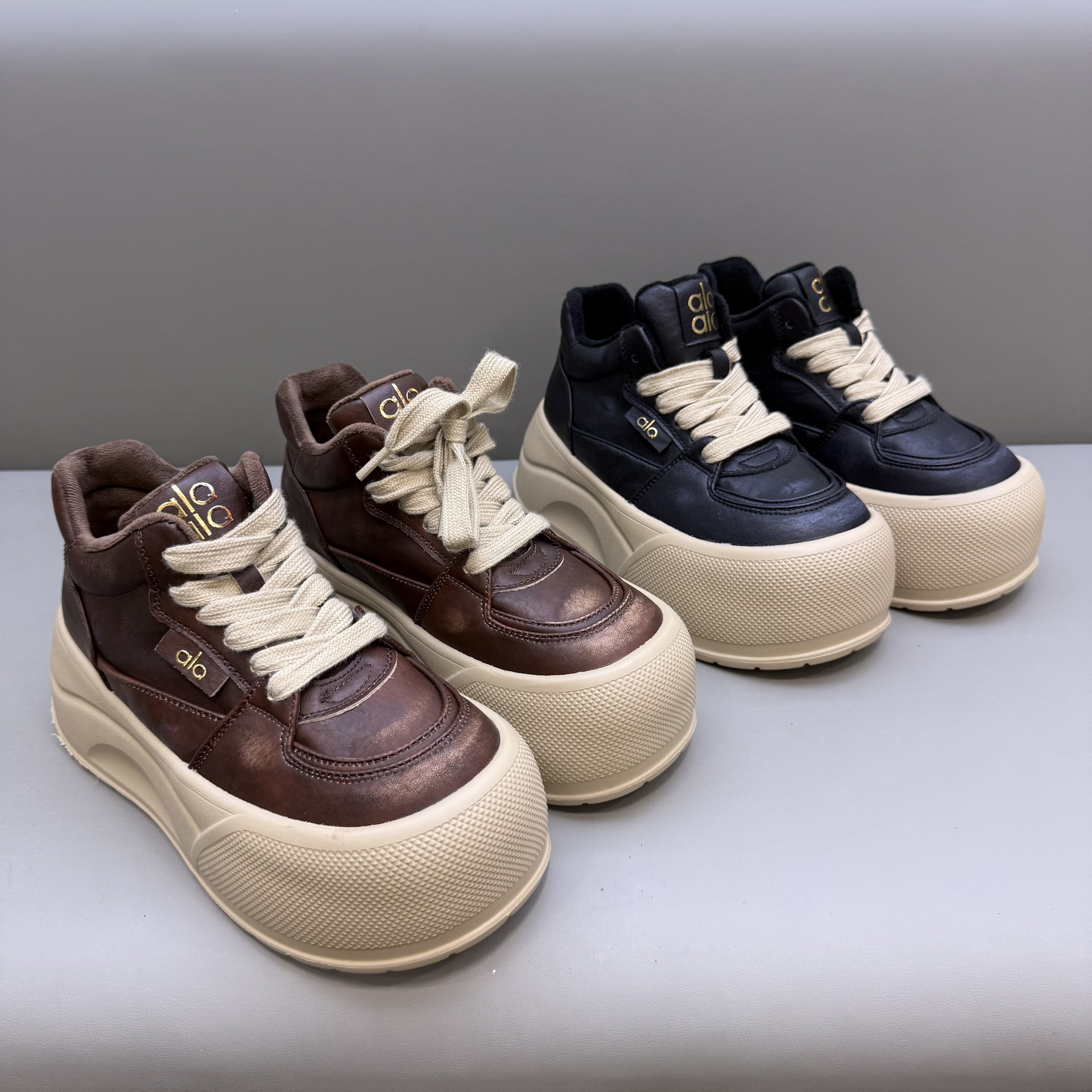 2025冬加绒擦色厚底增高休闲鞋女ins潮百搭系带运动面包鞋高帮鞋