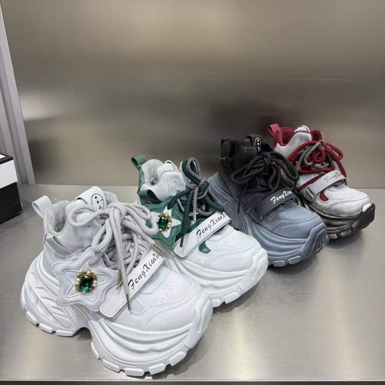 魔术贴双鞋带超轻厚底擦色老爹鞋女2025冬加绒保暖增高休闲运动鞋