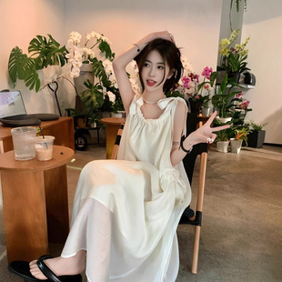 吊带连衣裙女装 夏季 温柔风米白色中长款 甜美2025新款 chic 显瘦时尚