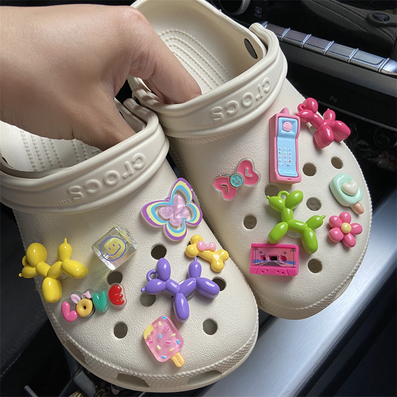 洞洞鞋配饰彩色气球狗