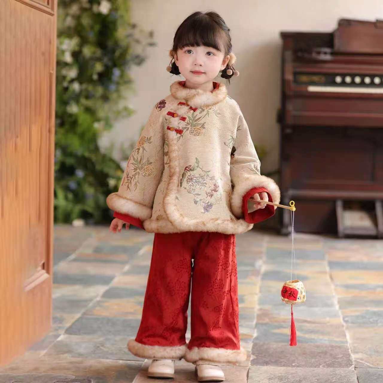 儿童汉服冬季加绒2025新款女童古风拜年服新中式国风唐装宝宝套装