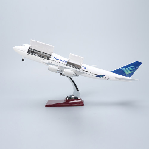 带灯可开舱盖印尼航空747仿真飞机模型摆件收藏礼物鹰航Garuda