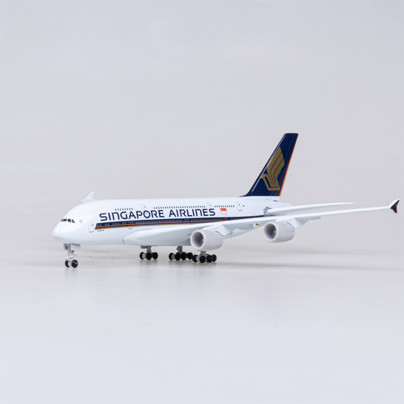 18cm拼装新加坡航空A380合金客机飞机模型金属航模男生礼物摆件