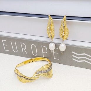 A46莉杭饰品AB时尚 上档次镀真金羽毛设计感精美吊坠优雅手镯耳钉