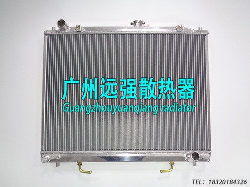 三菱帕杰罗 猎豹V68/V73/V75/V77/V87/V93/V97 改装全铝加大水箱