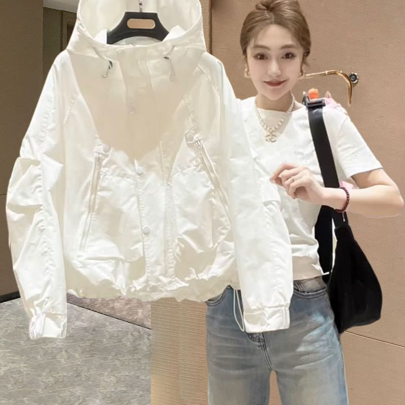 女款春秋冲锋衣新款爆款宽松洋气百搭大码显瘦休闲时尚风衣夹克